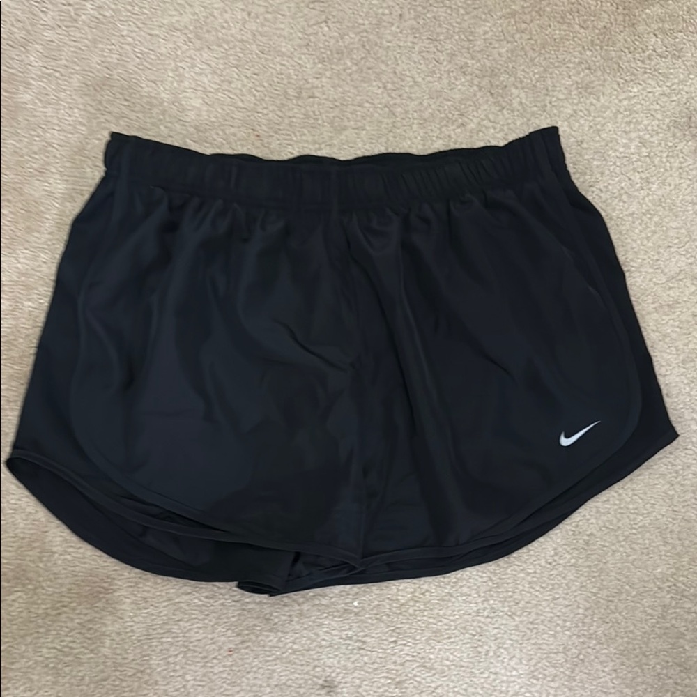 Nike Black Athletic Shorts Lightweight Elastic Waist
